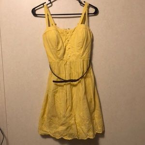 yellow dress